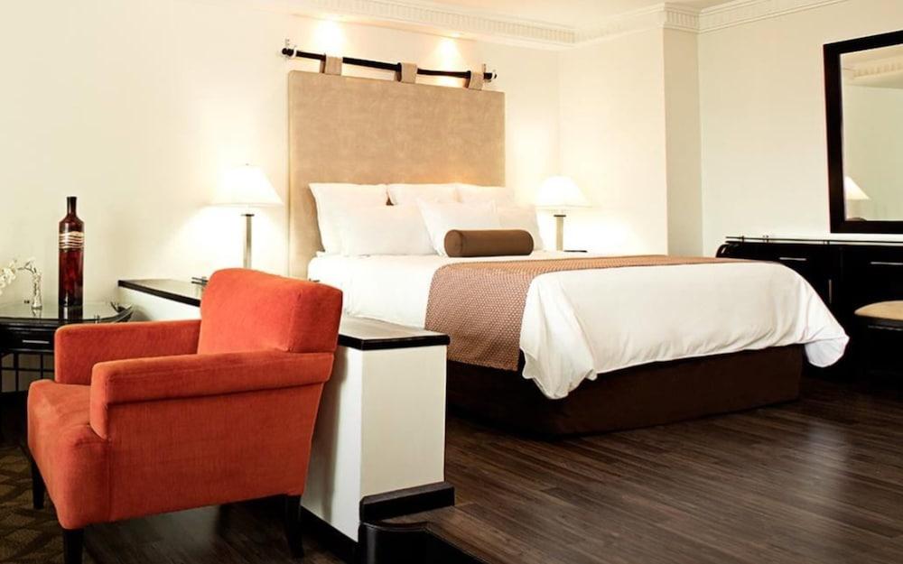 Tikal Futura Hotel & Convention Center Гватемала Экстерьер фото