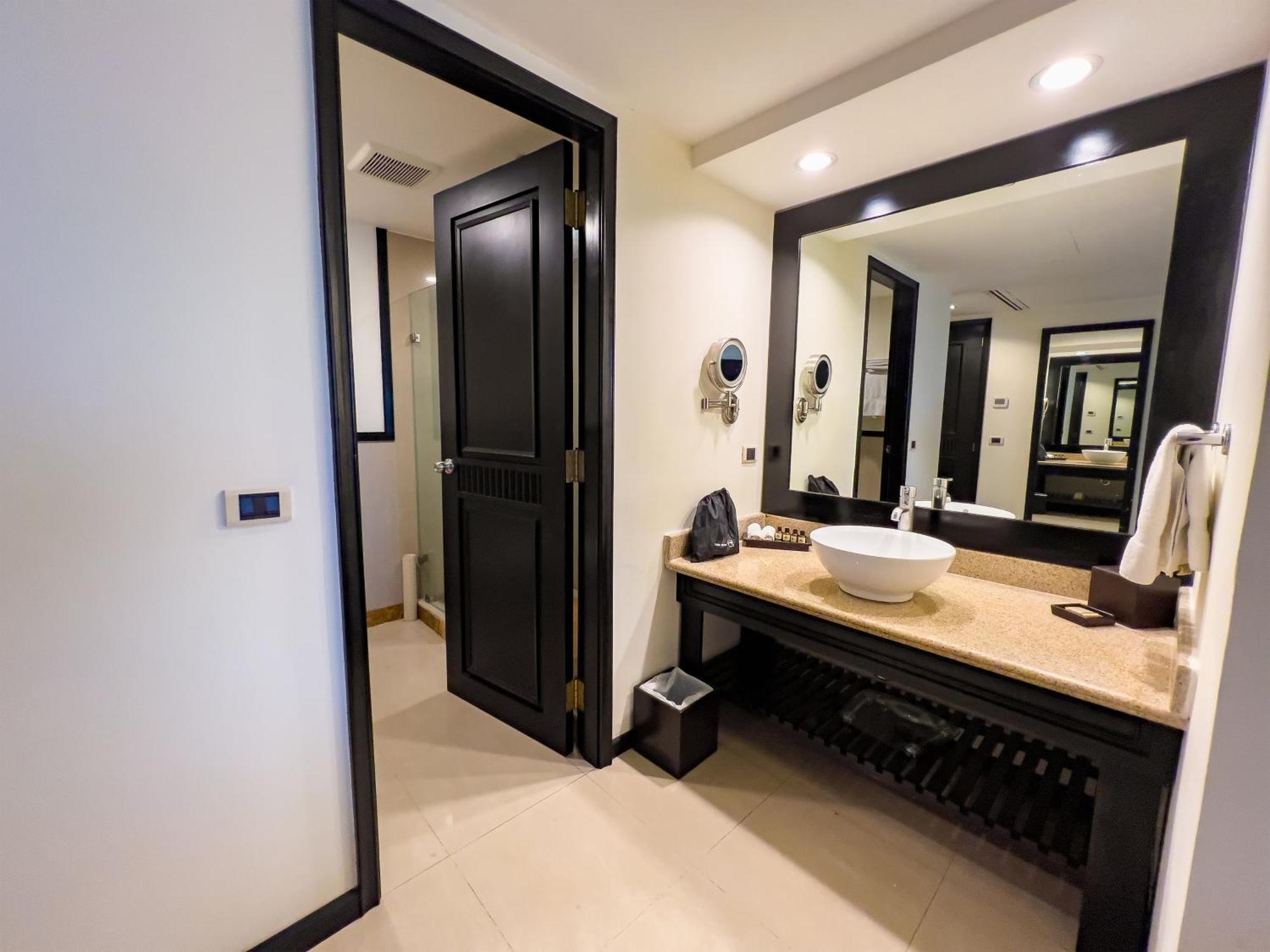 Tikal Futura Hotel & Convention Center Гватемала Экстерьер фото